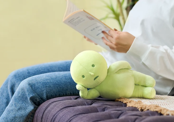 SMISKI Plush: Lounging